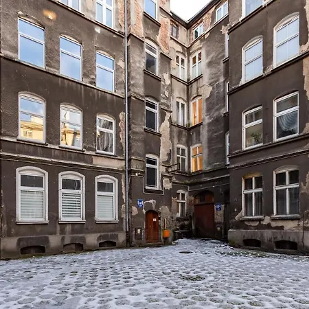 Old Town Lakowa With Mezzanine *